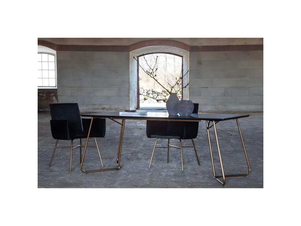 Black Table - dlz1766587704191